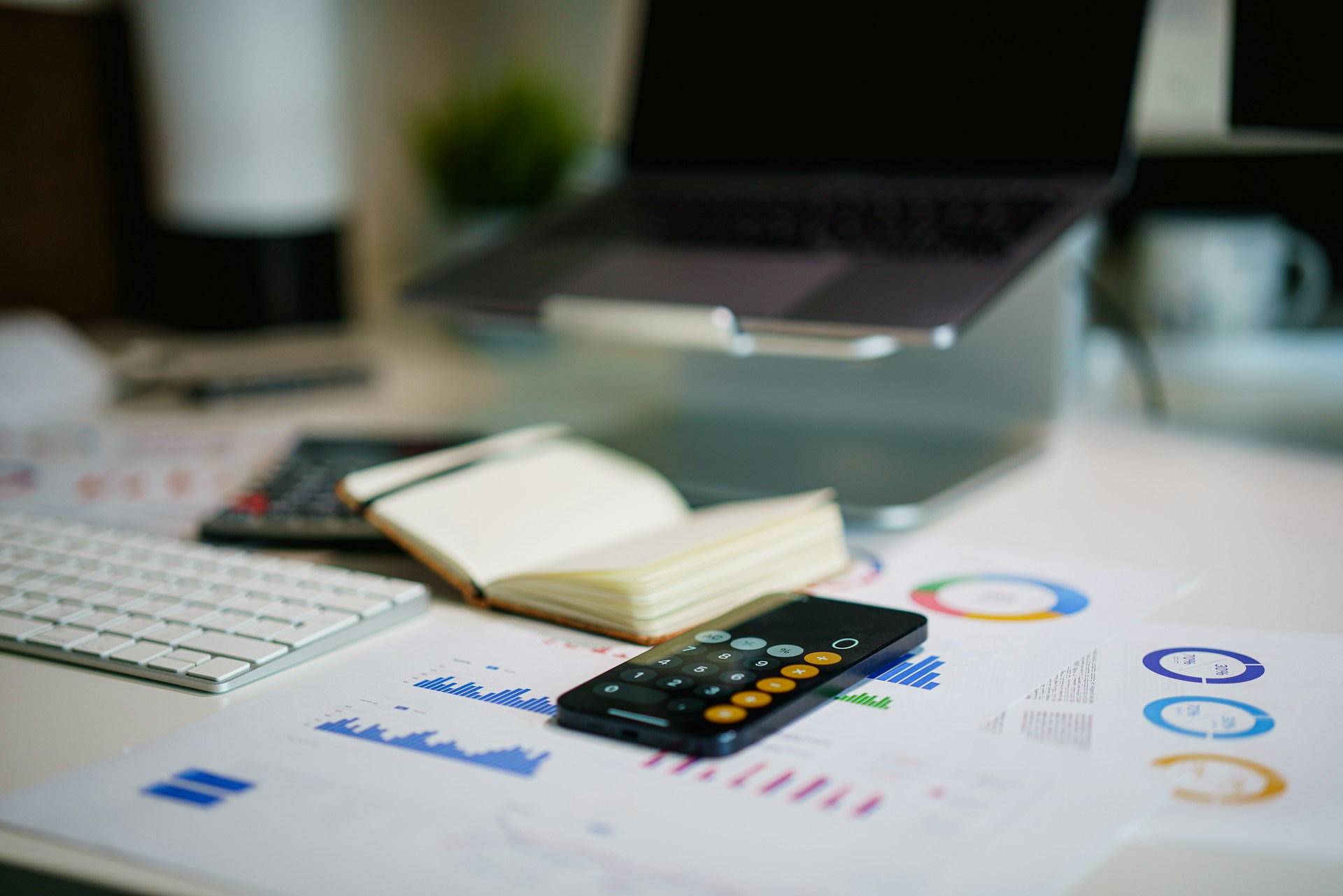 SAP finance consultants improving accounting processes, financial reporting, and business control