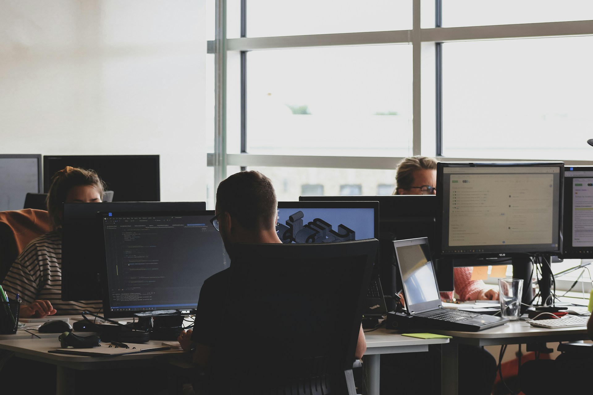 Custom SAP application development for connected business processes